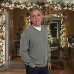 J. Crew Men's Light Gray Cashmere V-Neck Sweater